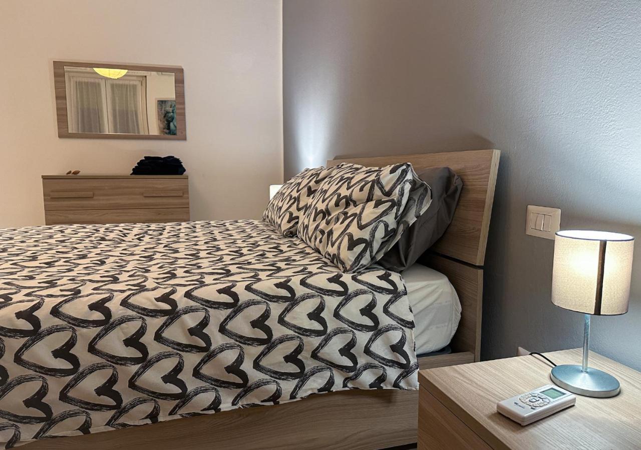 Modern Cenisio Apartment - Self Check-In & Parking Milánó Kültér fotó